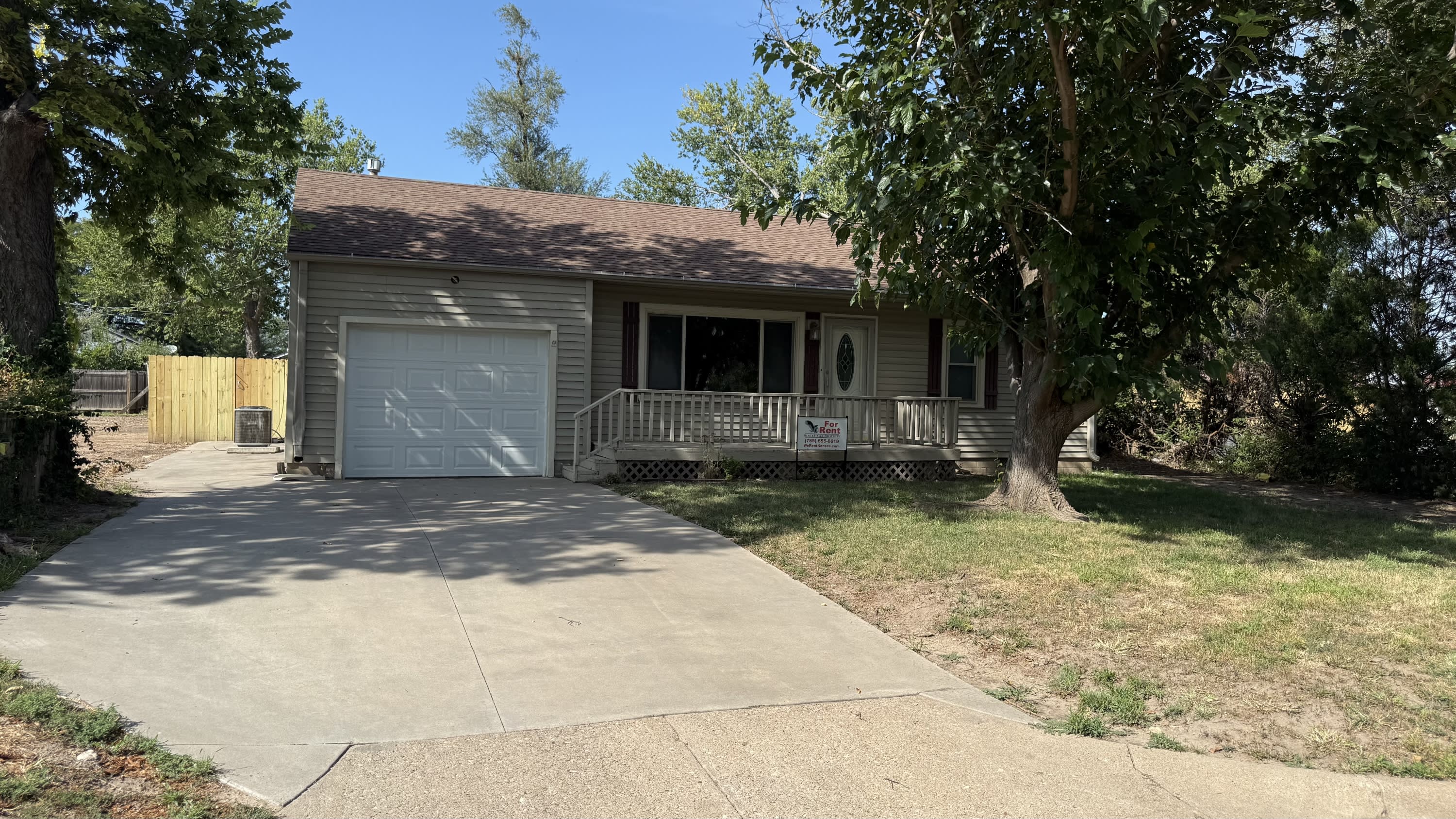 702 Smith Avenue – photo 1 of 12