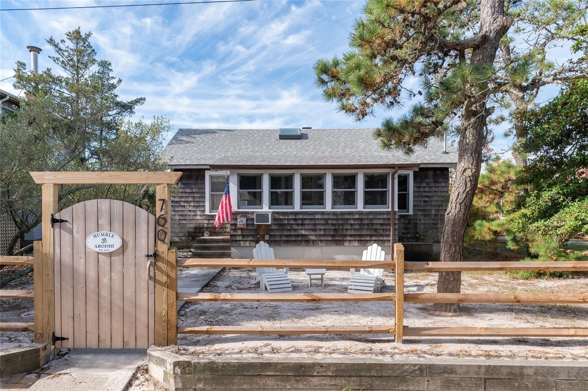 760 Surf Road – photo 1 of 16