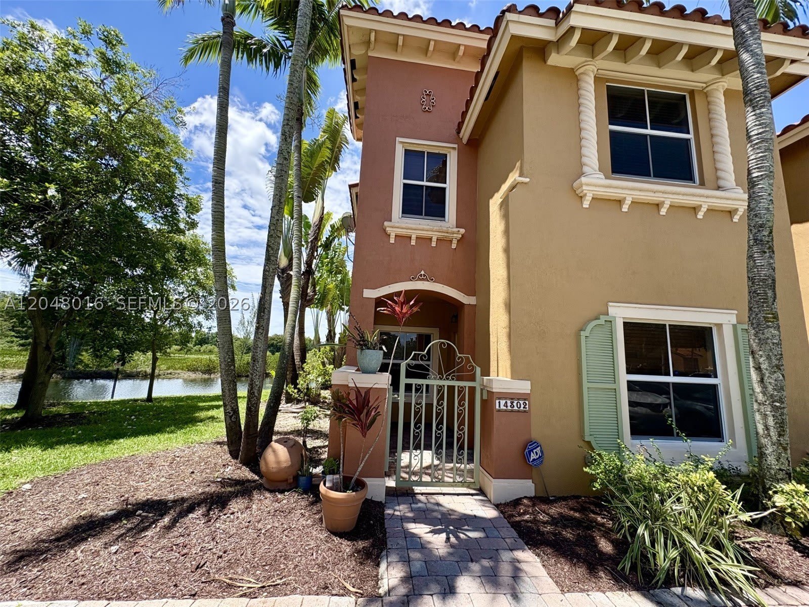 14302 SW 11th St – photo 1