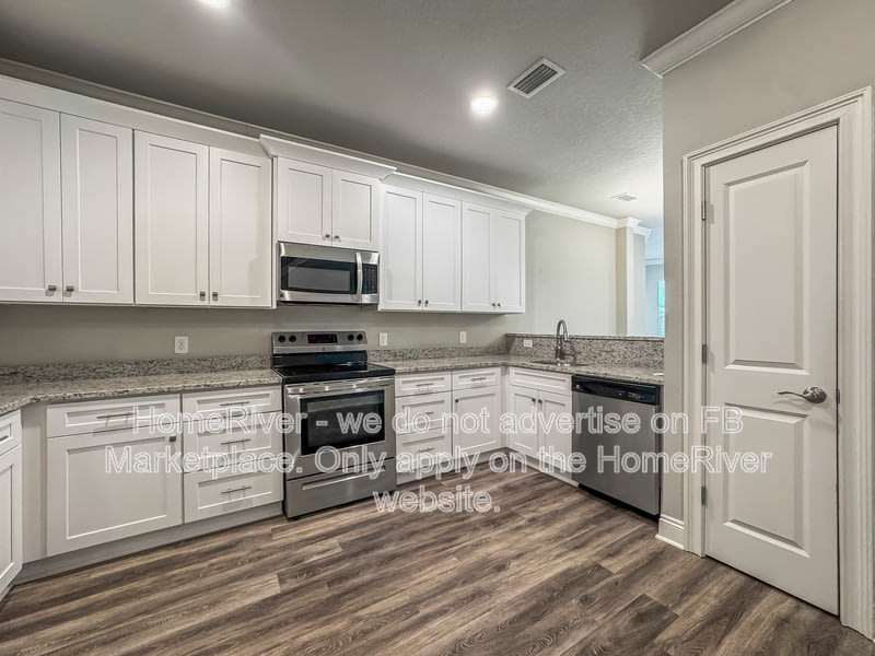7297 Majestic Blvd – photo 1