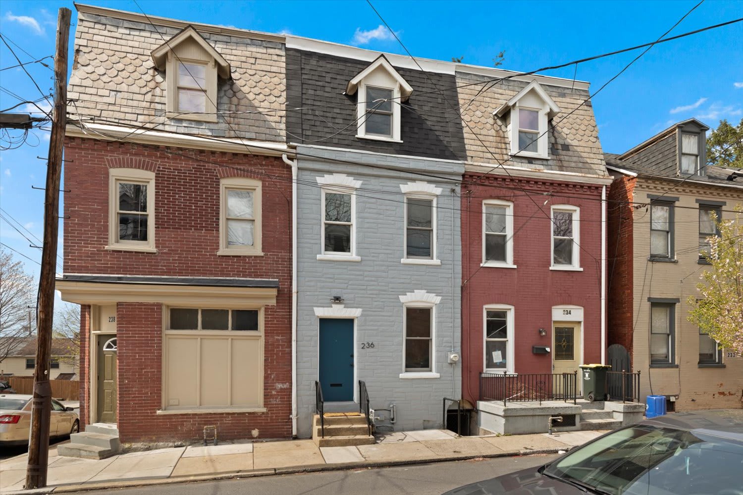 236 Howard Ave – photo 1
