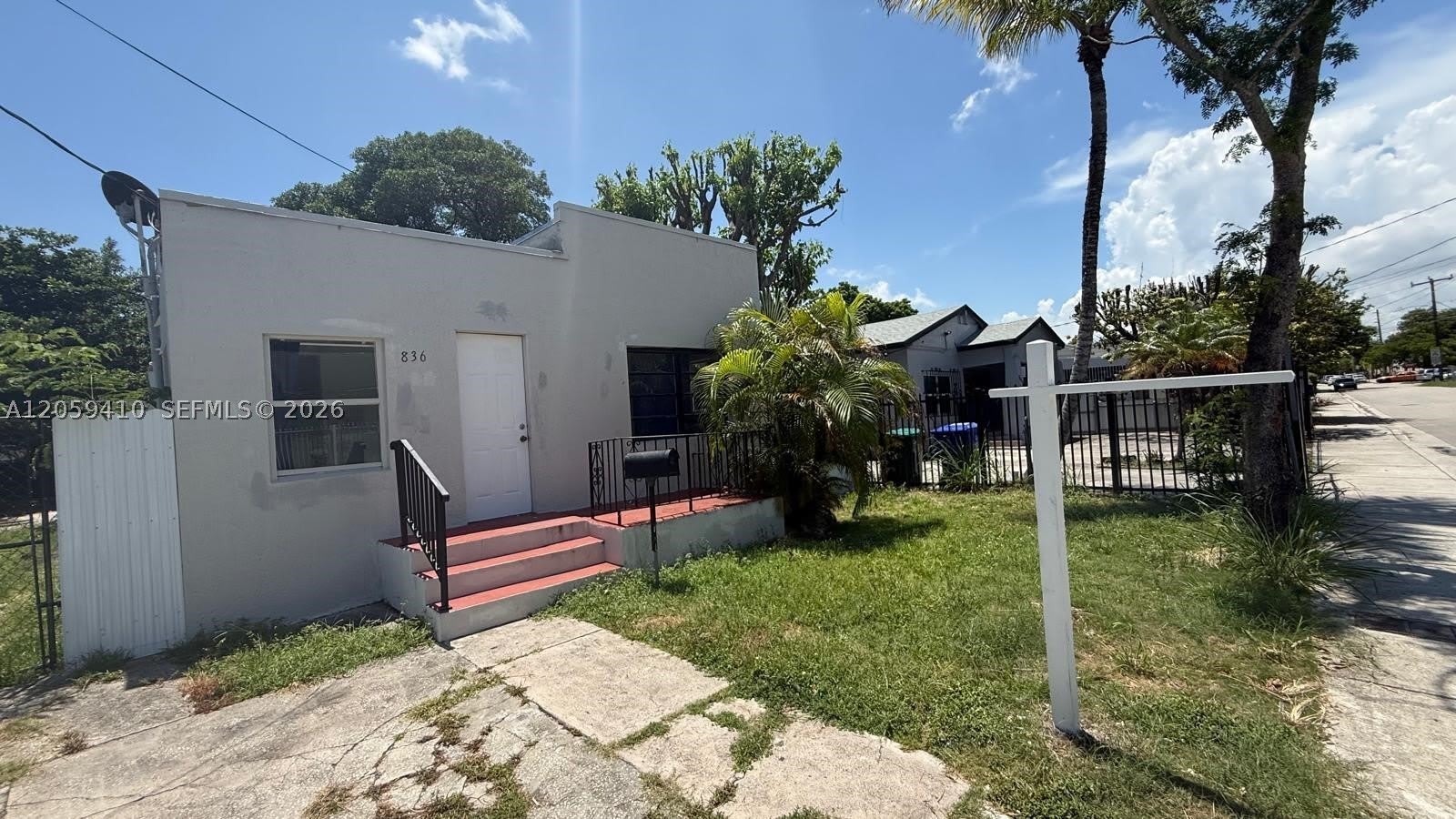 836 NW 29th Ter – photo 1
