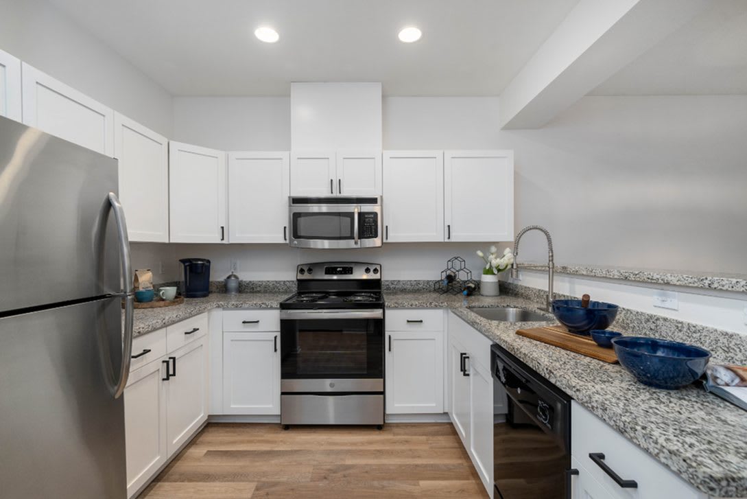 11709 Vantage Vista Place – photo 1 of 303