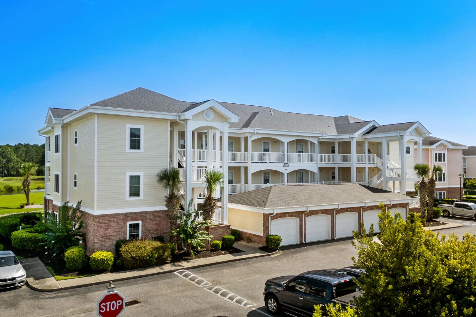 Bright Cozy Myrtle Beach Condo Winter Snowbird Retreat Oct Mar – photo 1