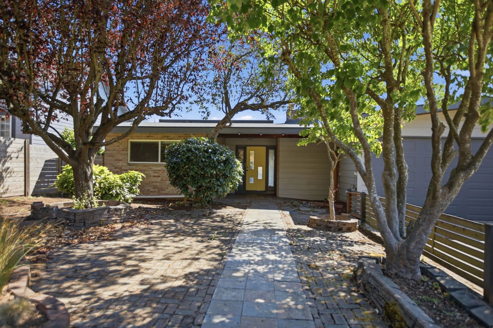 Spacious 4 Bed 2.5 Bath Home with Panoramic Views in Magnolia – photo 1