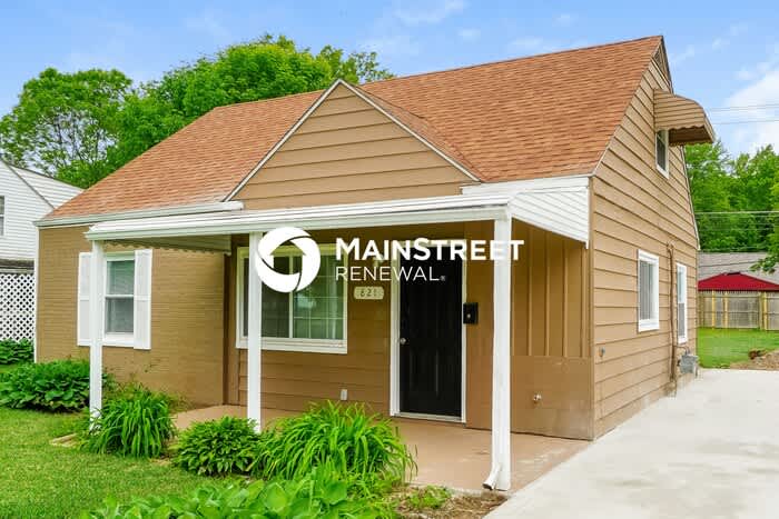 821 Exeter Road – photo 1 of 17