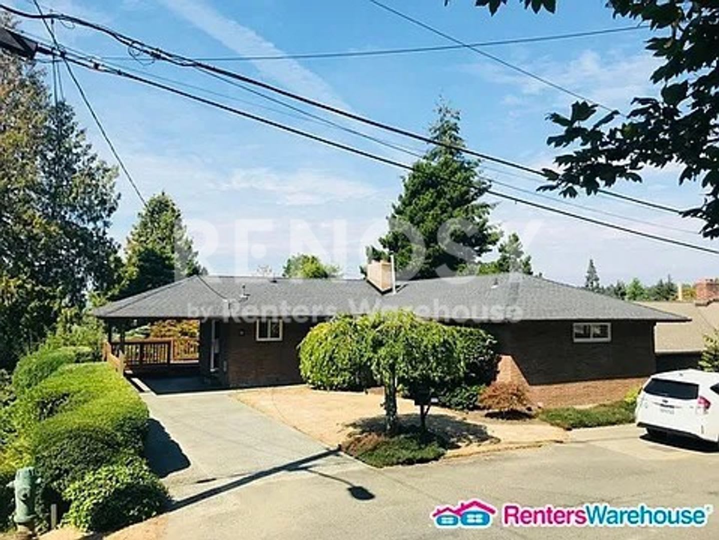 Beautiful 4 Bdrm Seattle Home NOW AVAILABLE – photo 1
