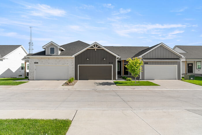 1024 Northwest Bethel Lane – photo 1 of 21