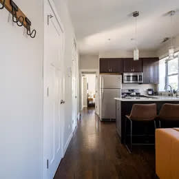 2048 North Damen Avenue – photo 1