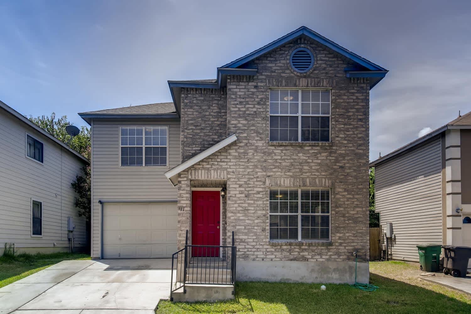 4BR/2.5 Bath near the San Antonio Medical Center!!! – photo 1