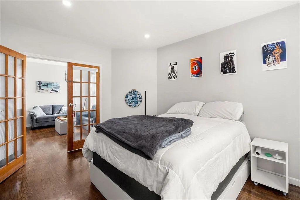 28 Wordsworth St # 2 – photo 1