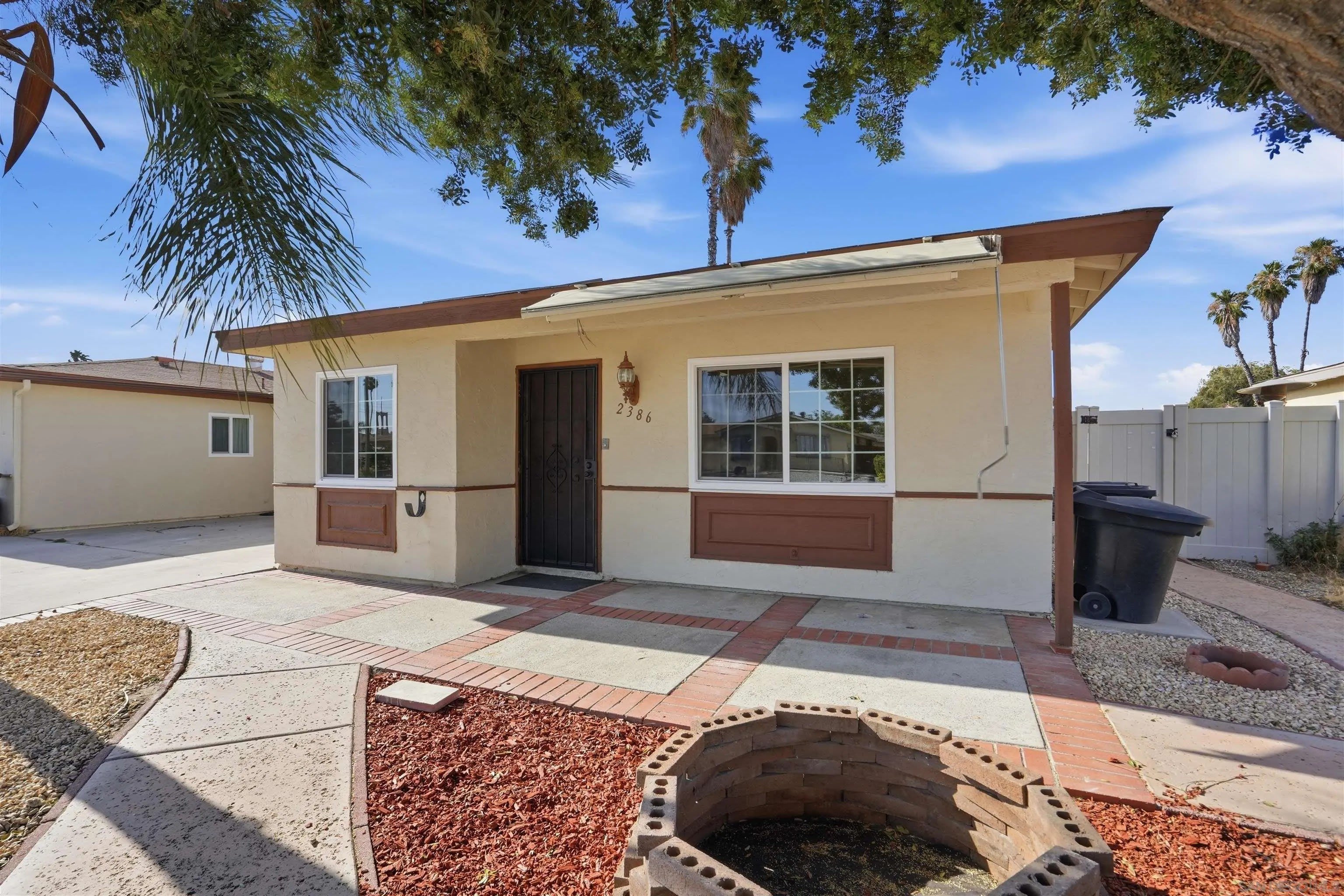 2386 San Bernardo – photo 1 of 158