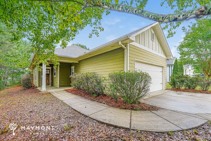245 Hathaway Lane – photo 1 of 14