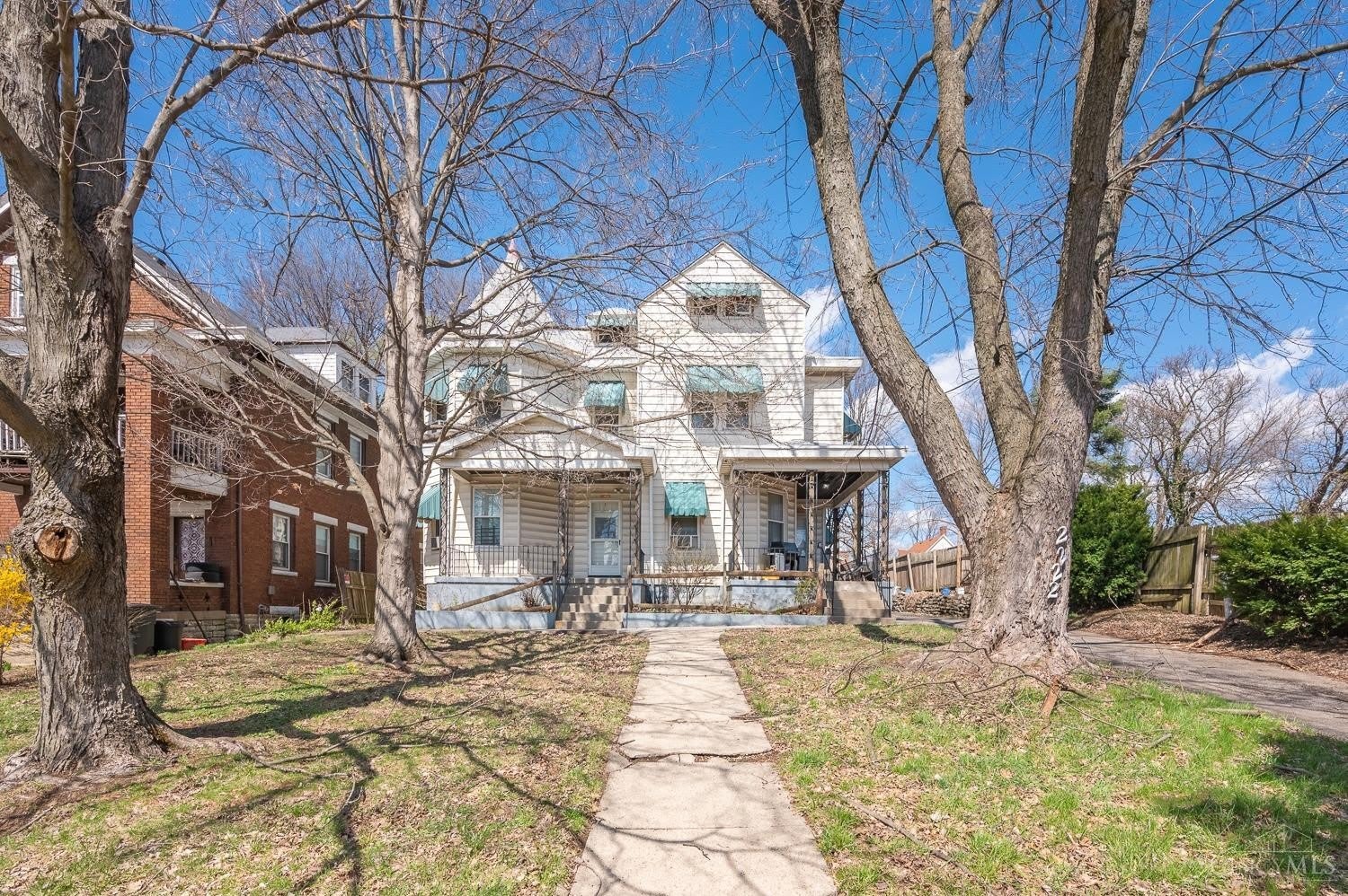2222 Lawn Avenue – photo 1 of 12