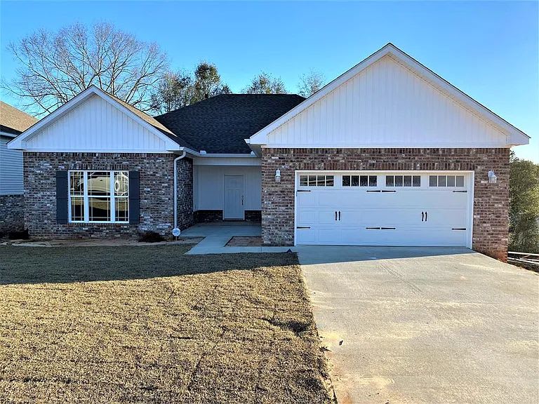 652 Valley Stream Dr – photo 1