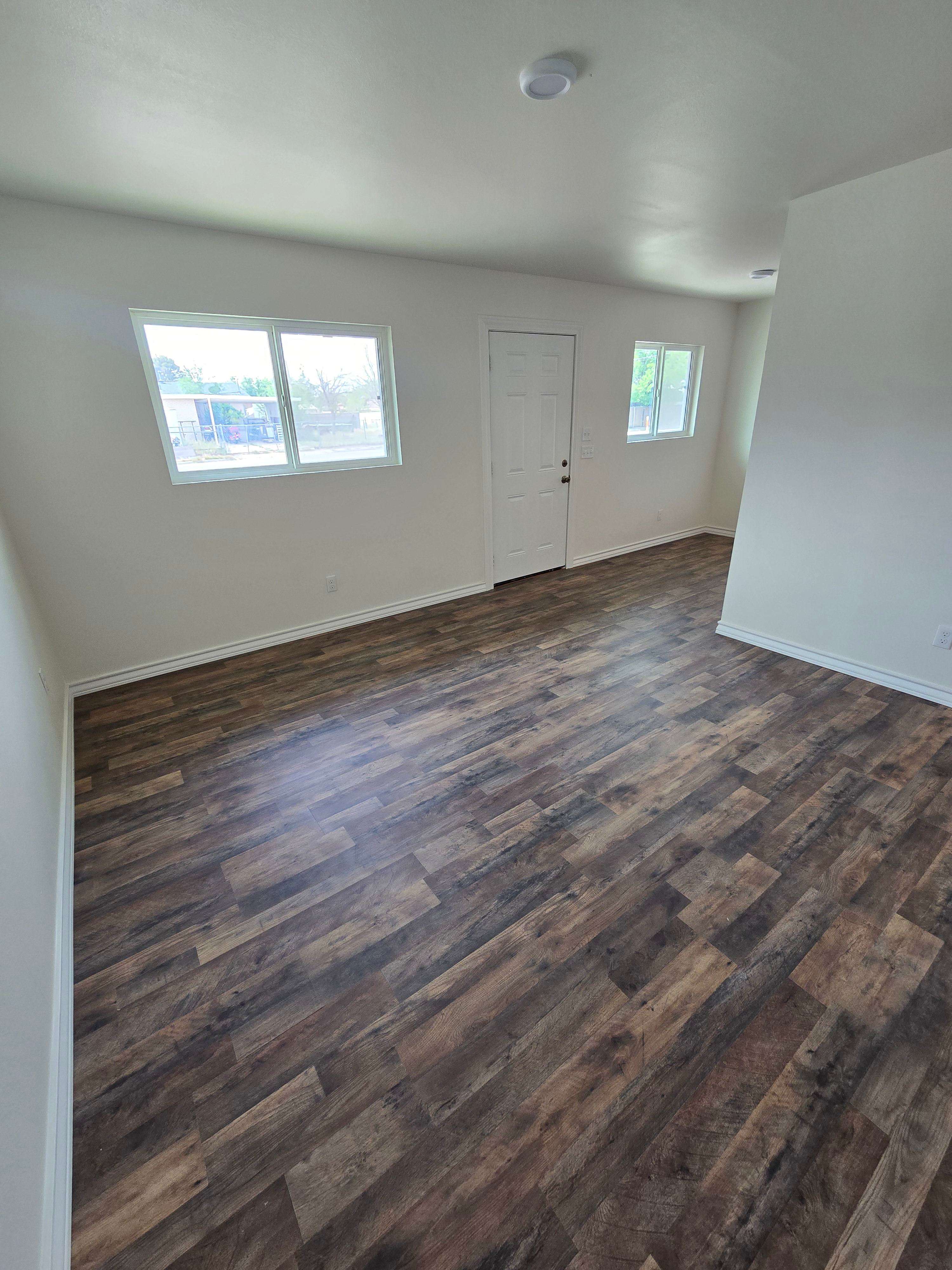 314 S Birch Ave – photo 1 of 11