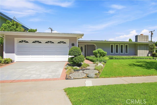 11232 Pemberton Road – photo 1 of 9