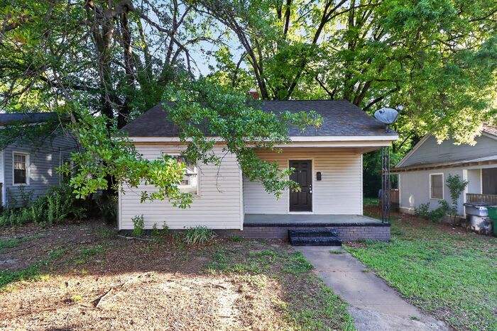 420 Plymouth Avenue – photo 1
