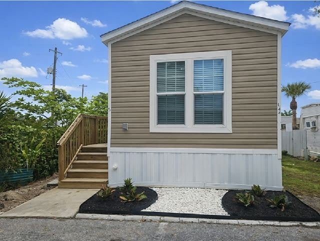 5 George St – photo 1