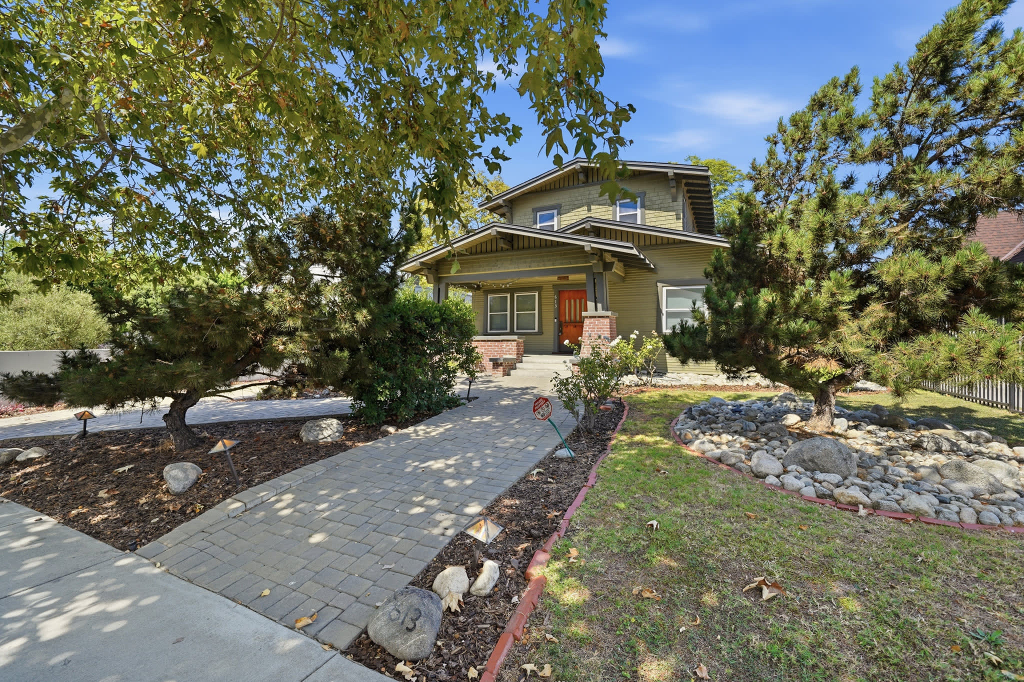 613 N Lucerne Blvd – photo 1