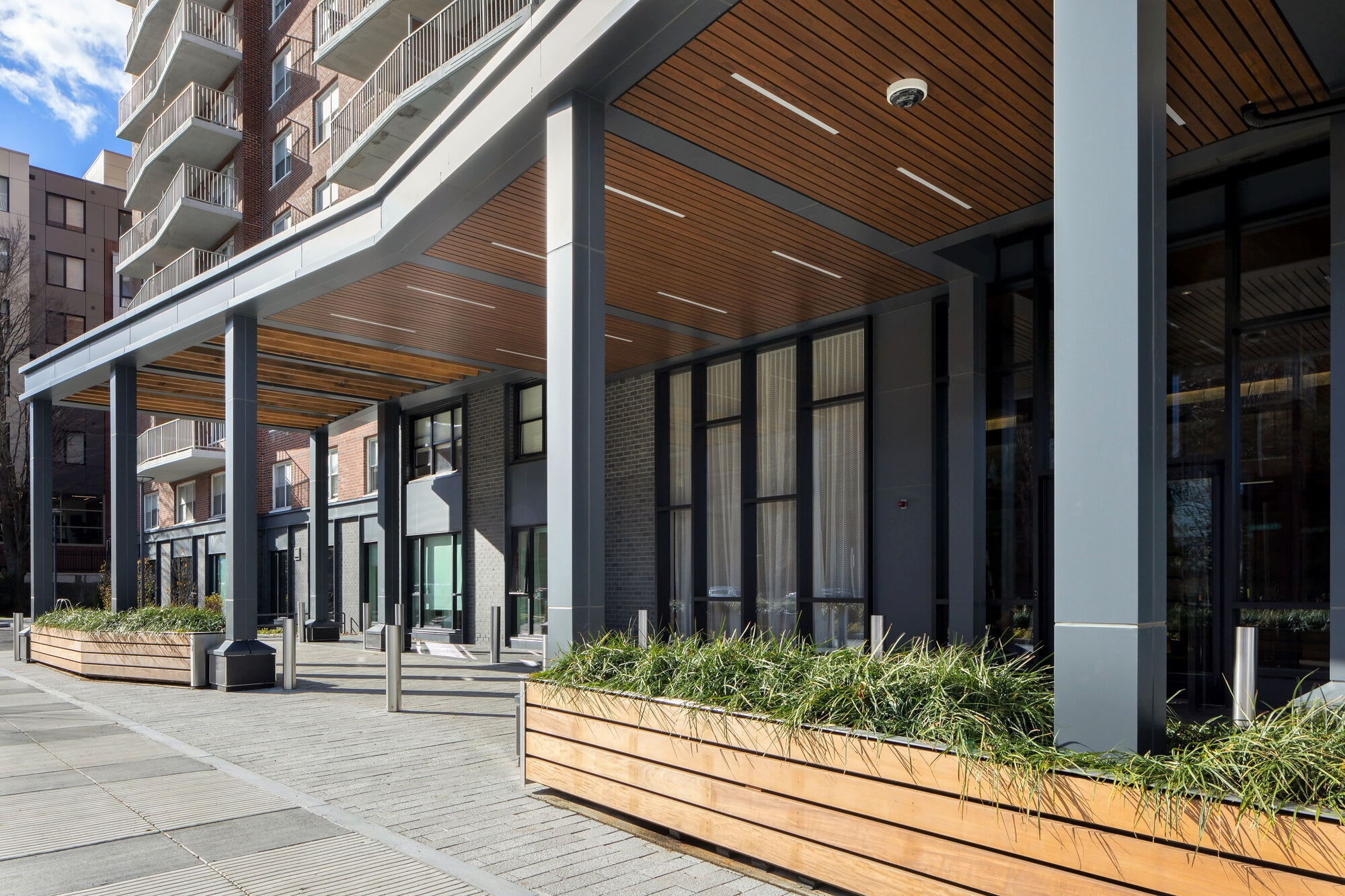 J VUE at the LMA – photo 1