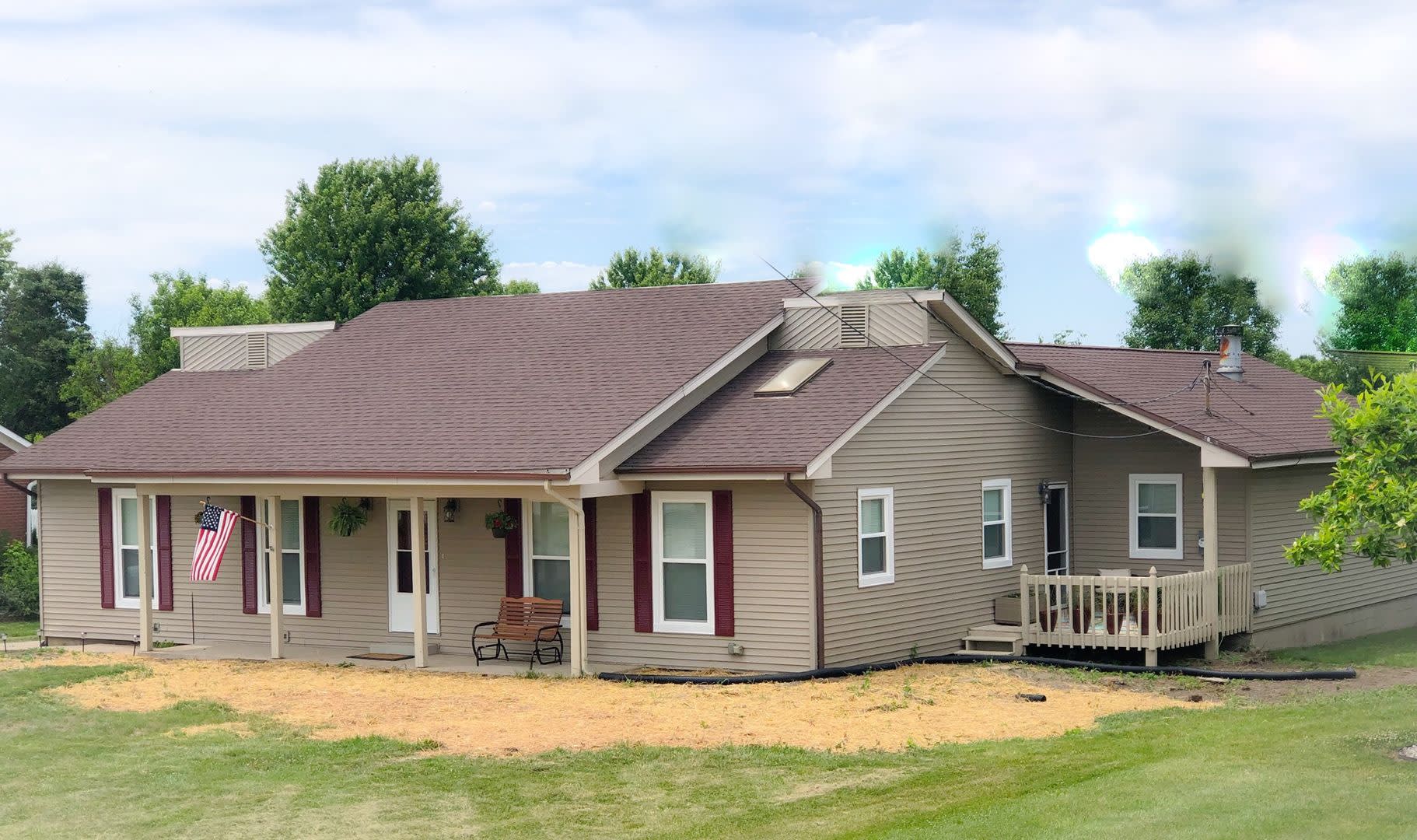 Fully Furnished Short-term rental Includes internet, cable, washer, dryer, etc – photo 1 of 21