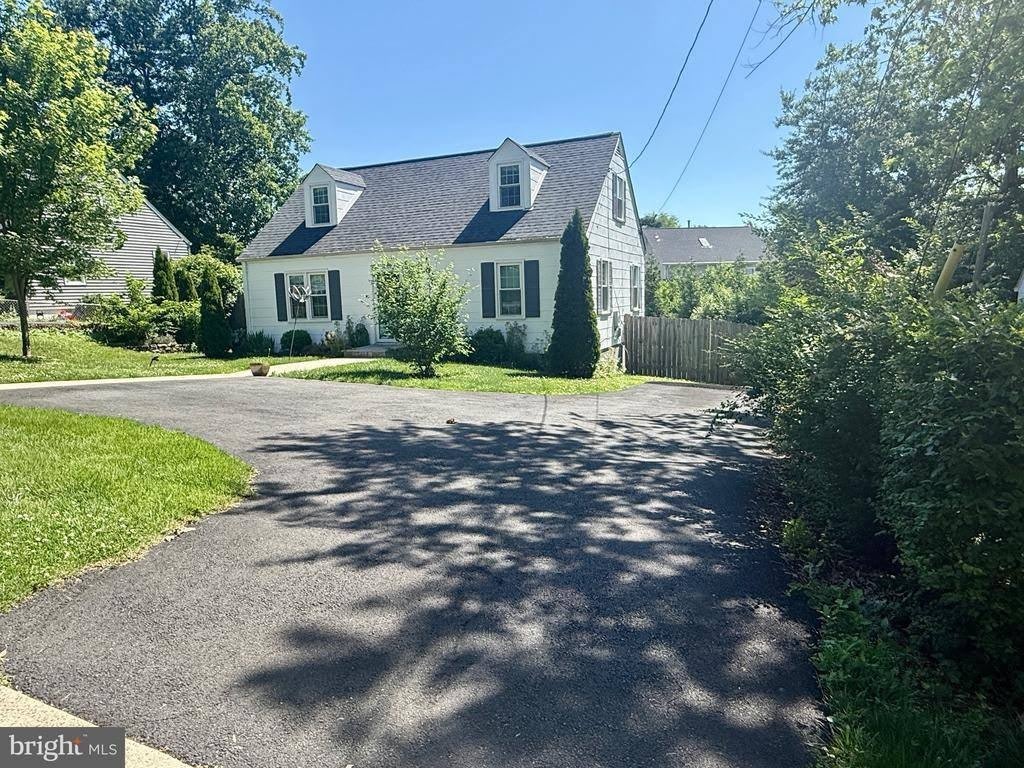 2903 Oak Knoll Drive – photo 1 of 27