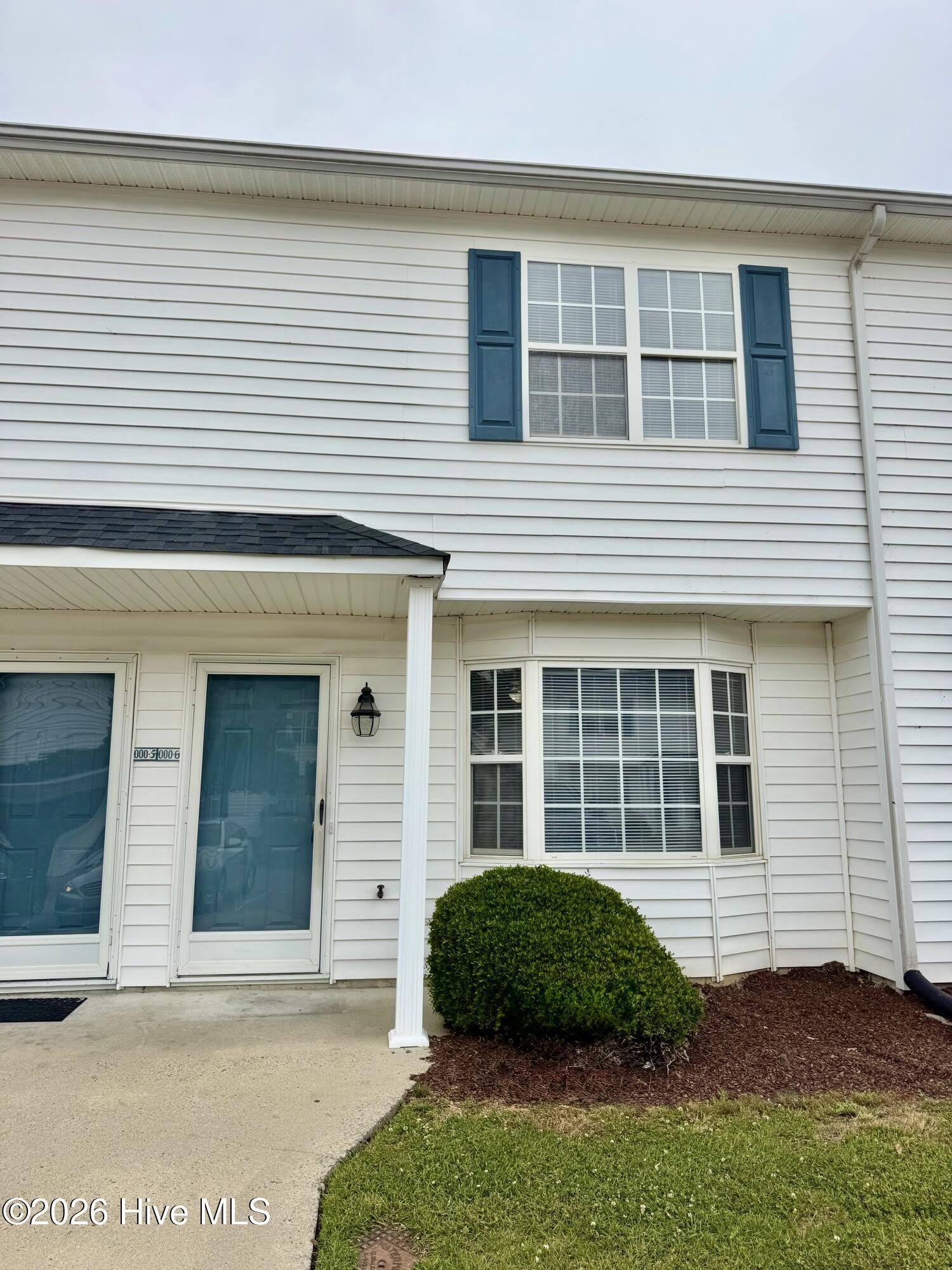 3951 Sterling Pointe Drive – photo 1 of 14