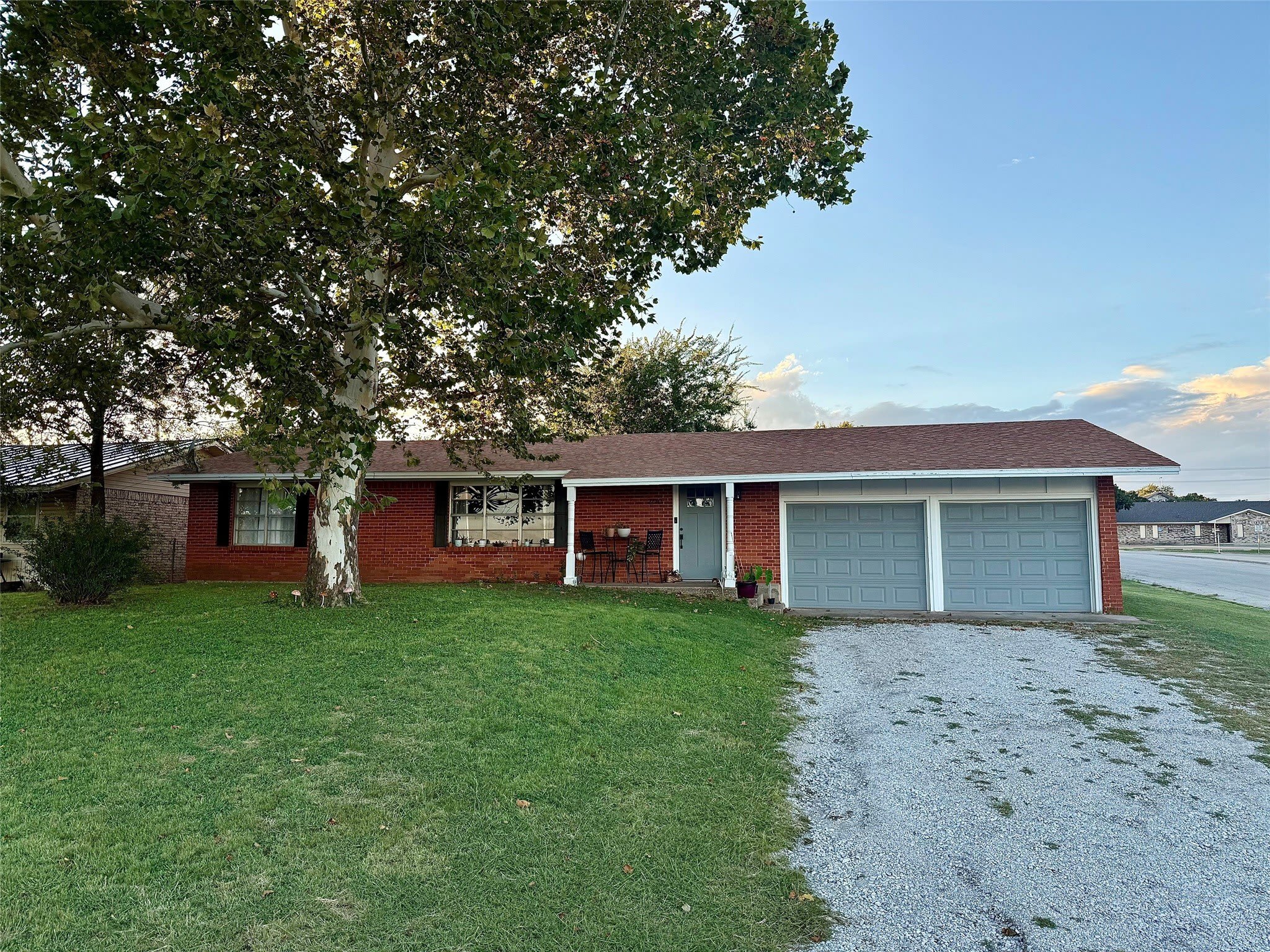 200 Arden Street – photo 1 of 30
