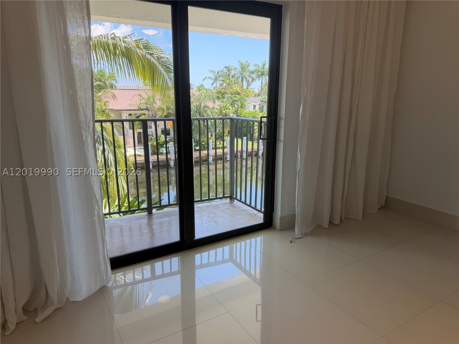 6855 Edgewater Dr – photo 1