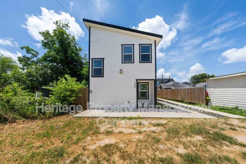 323 Gabriel – photo 1