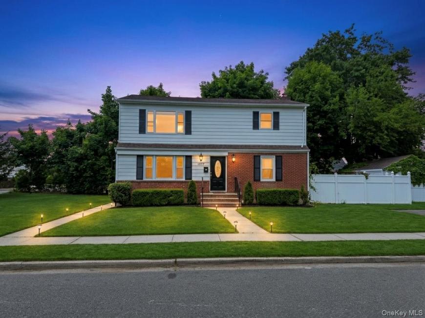 1077 Gerald – photo 1 of 36