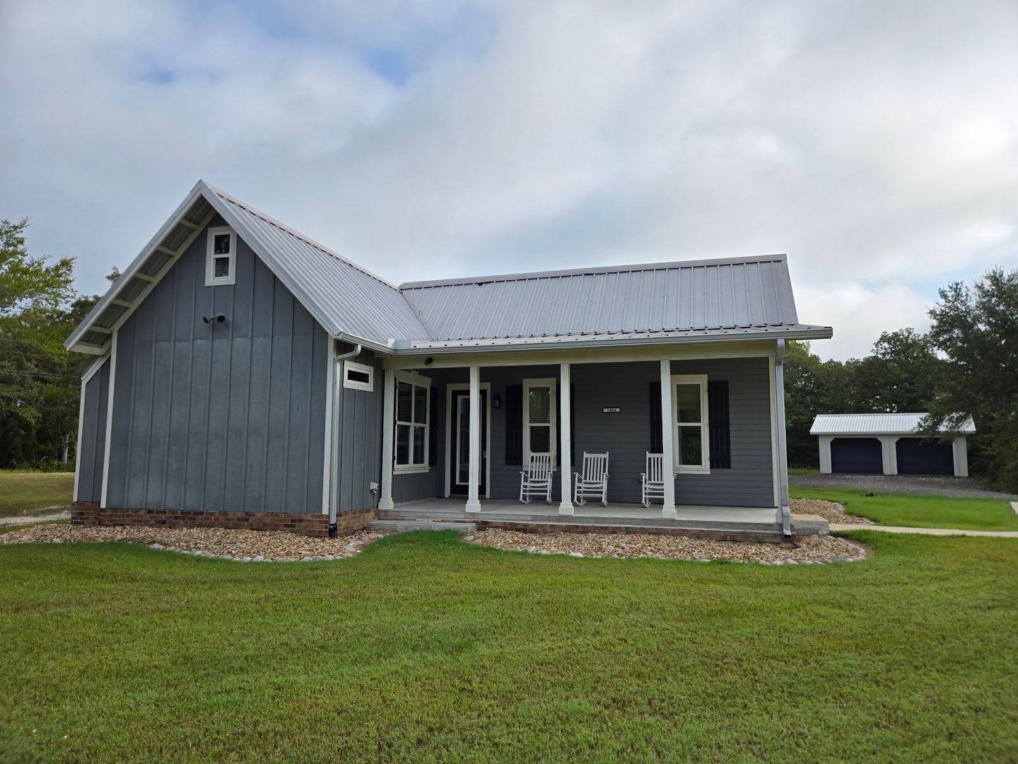 College Station (Karnes City Cottages) – photo 1 of 22