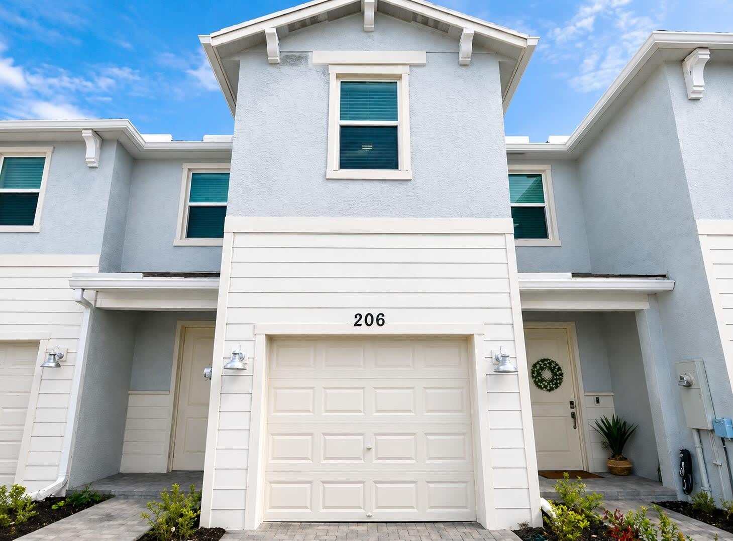206 SE Woodbark Street – photo 1