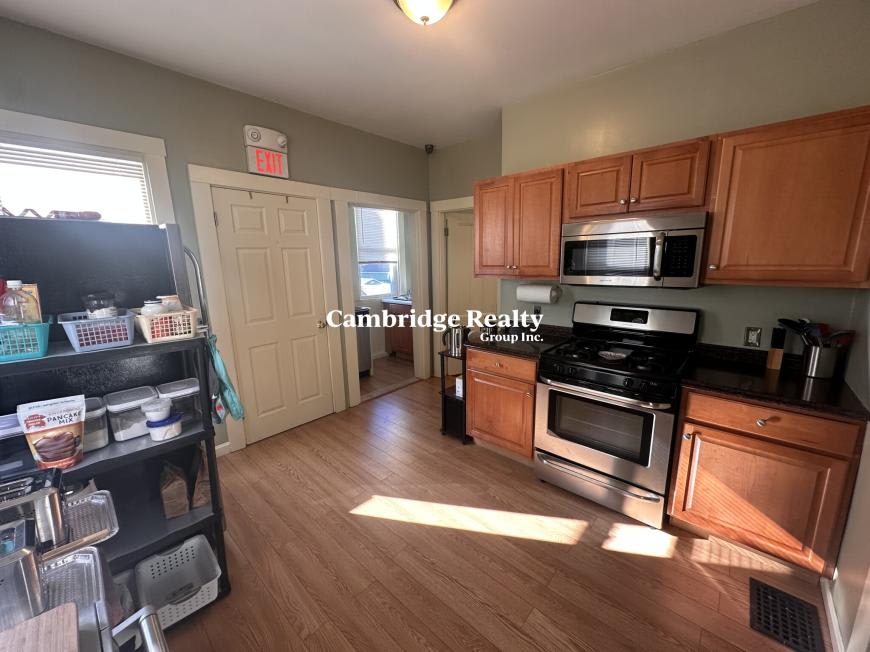 374 Highland Ave. – photo 1