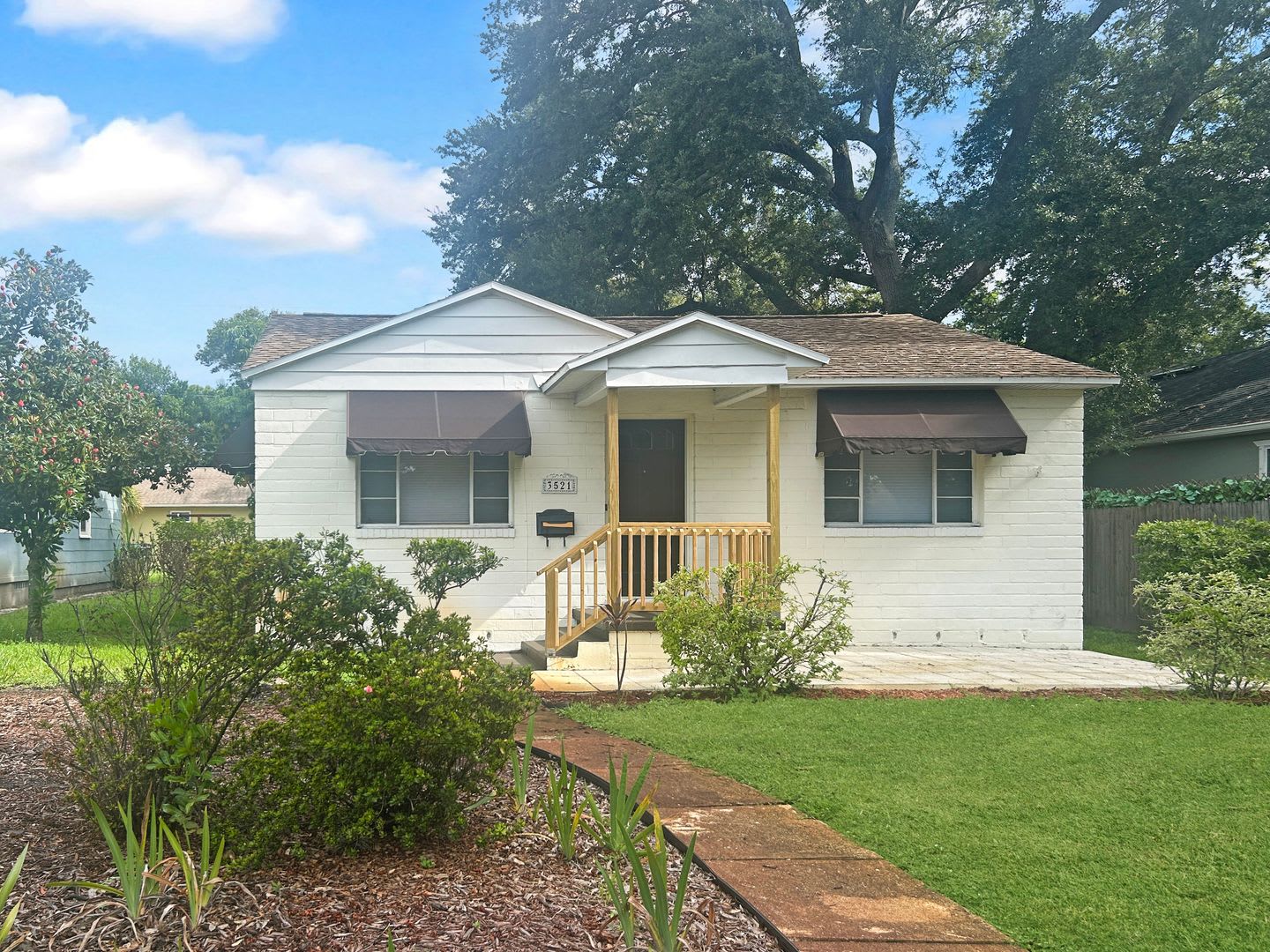 Well Maintained Charming 2 1 Home With In Law Studio And Modern Conveniences – photo 1