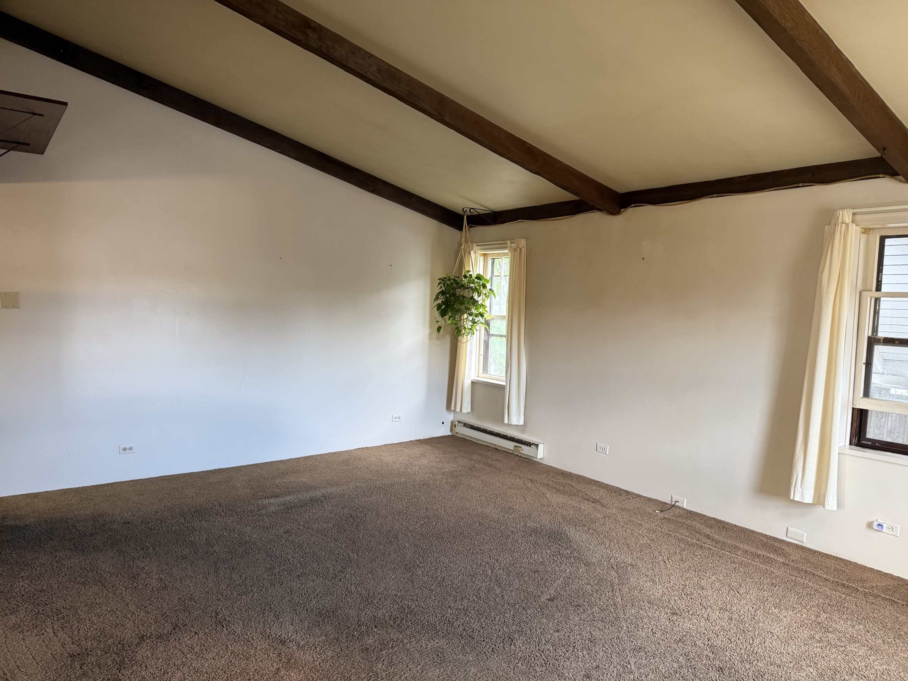435 Warren Street – photo 1 of 10