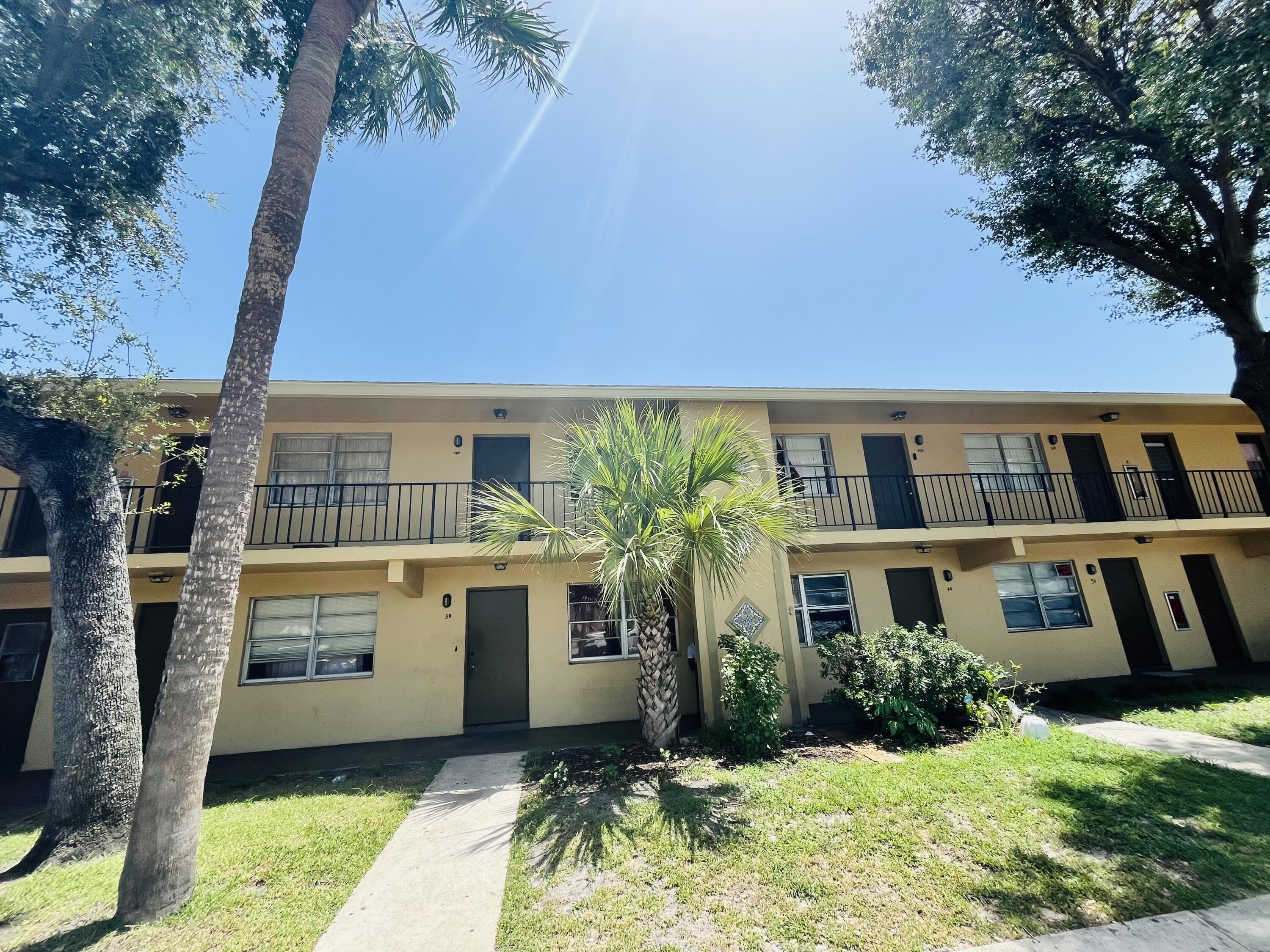 635 SW 20th Court N – photo 1