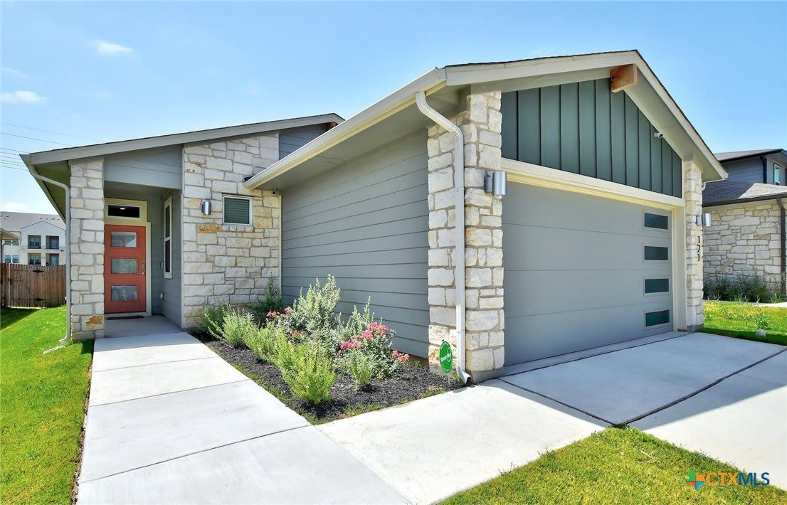 121 Fairfax Avenue – photo 1 of 23