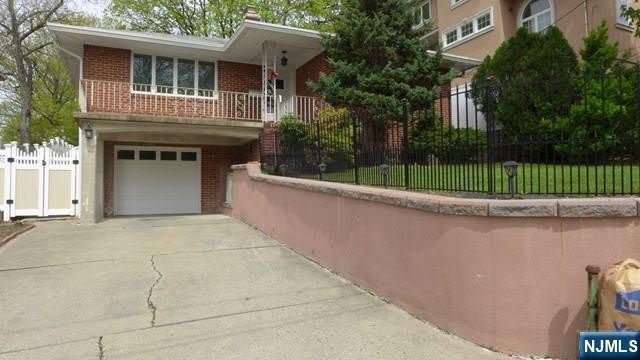 469 Westview Avenue – photo 1