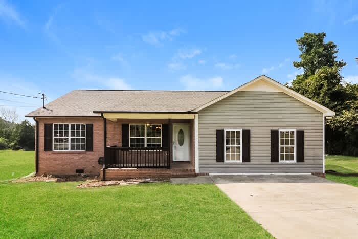 156 Cook Road Northwest – photo 1 of 10