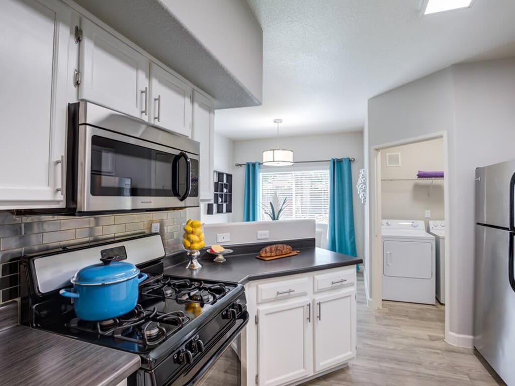 Collage Apartment Homes – photo 1