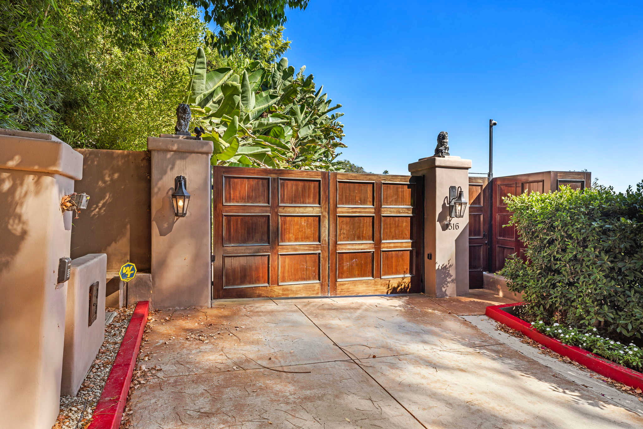 1316 Beverly Grove Pl – photo 1