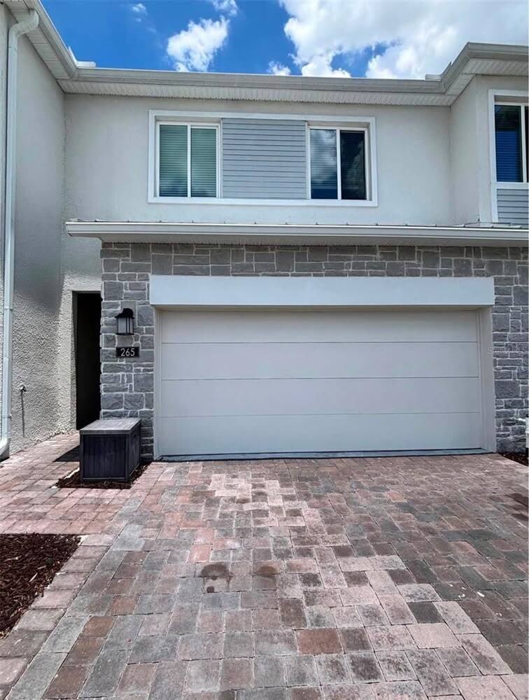 265 Bogey Drive – photo 1 of 213