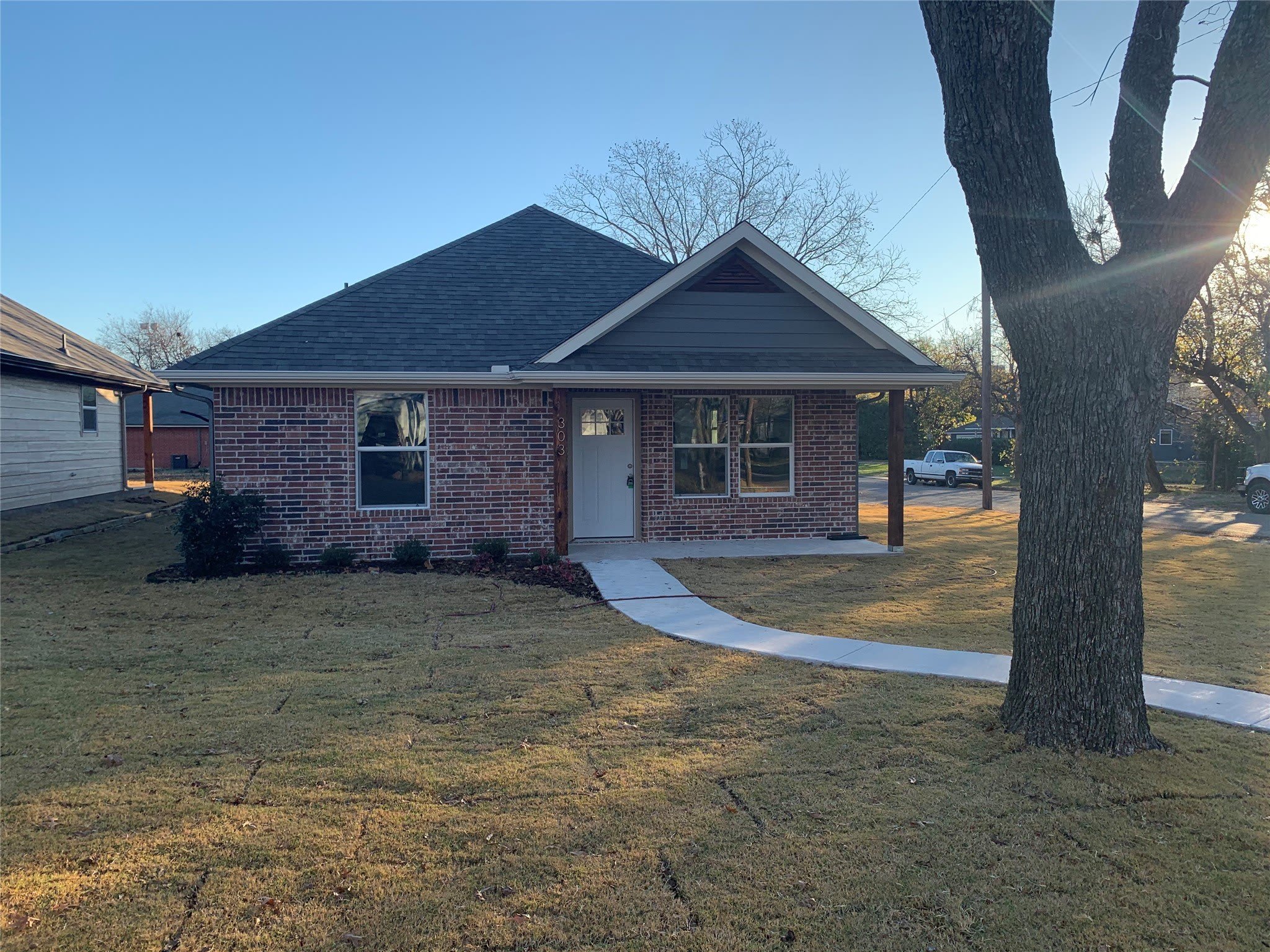 303 N Colbert Avenue – photo 1