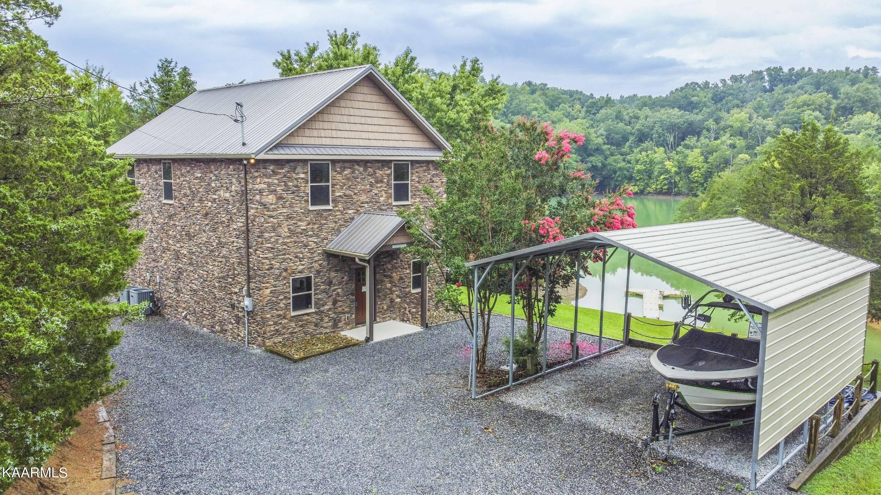2499 Jim Henry Rd – photo 1 of 58