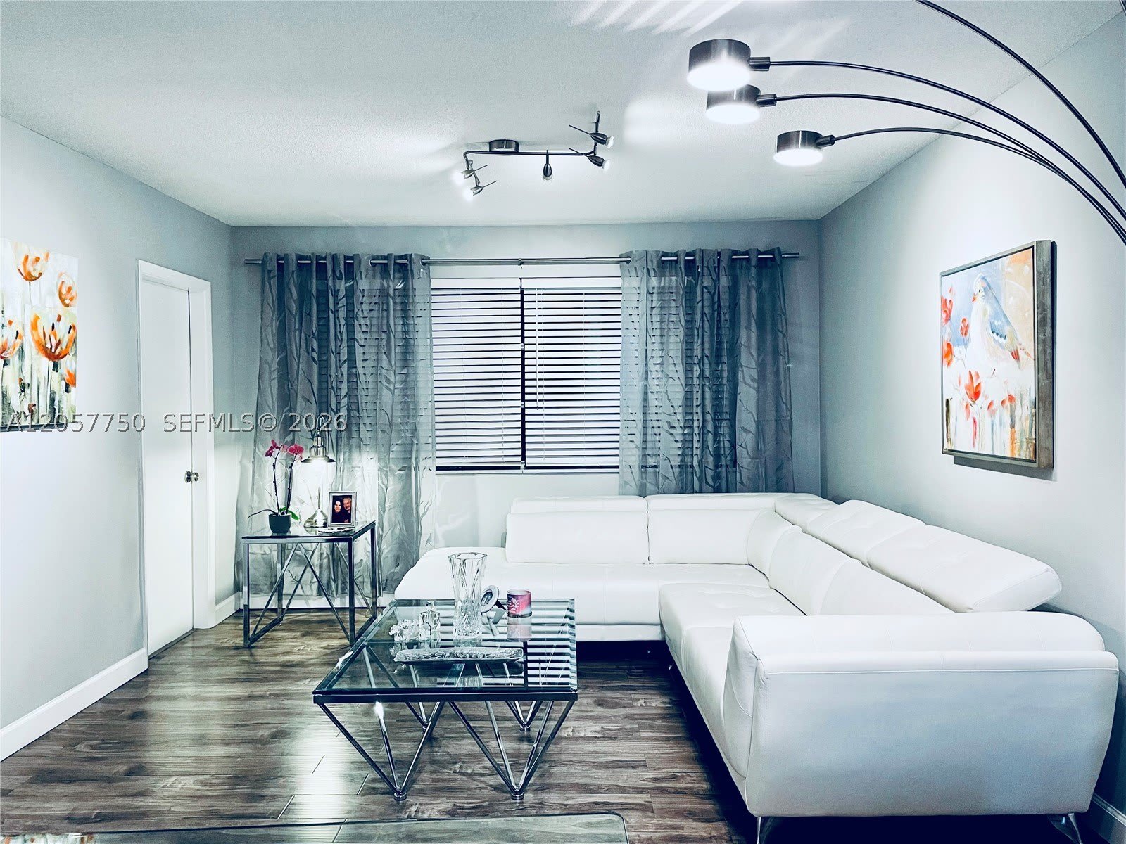 2300 Park Ln – photo 1