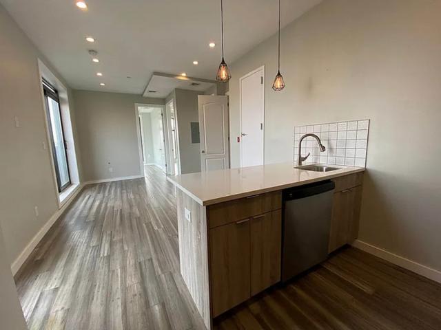 313 52nd Street – photo 1