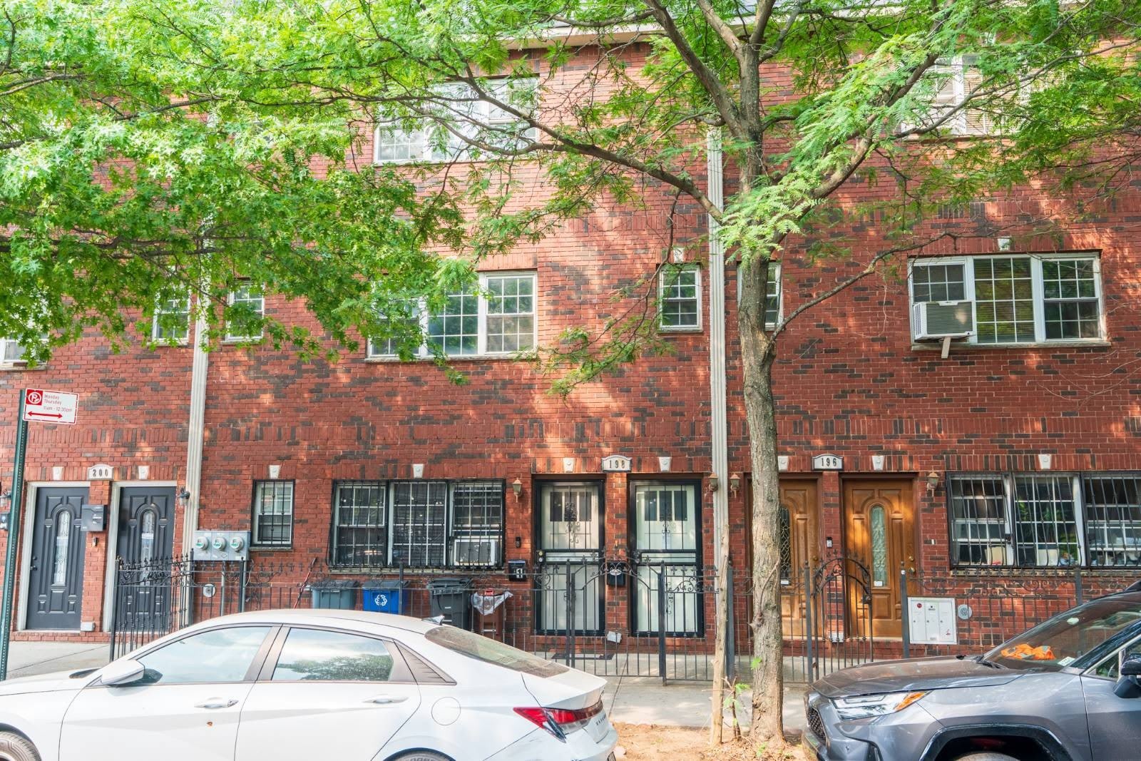 198 Stuyvesant Ave – photo 1 of 30