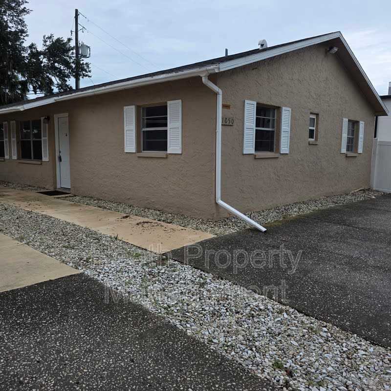 1050 INDIANA AVE – photo 1